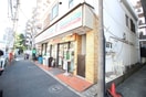 セブンイレブン 中野6丁目店(コンビニ)まで108m タウンハウス東中野