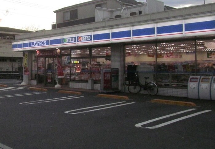 ローソン新高島平駅南店(コンビニ)まで410m カスカータ高島平