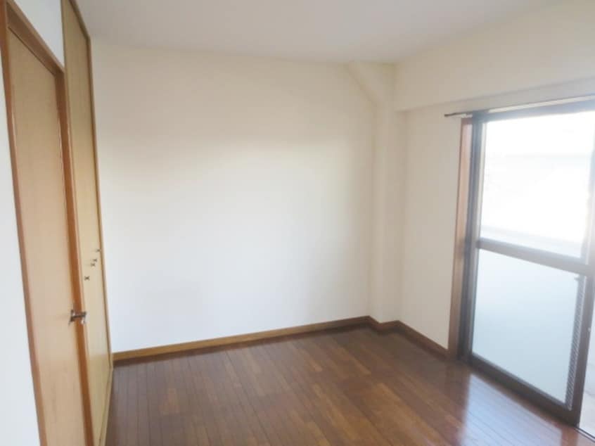 居室 コーポ岡田