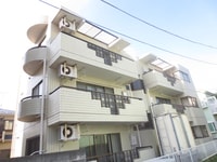 ＦＯＵＲ　ＷＩＮＧ