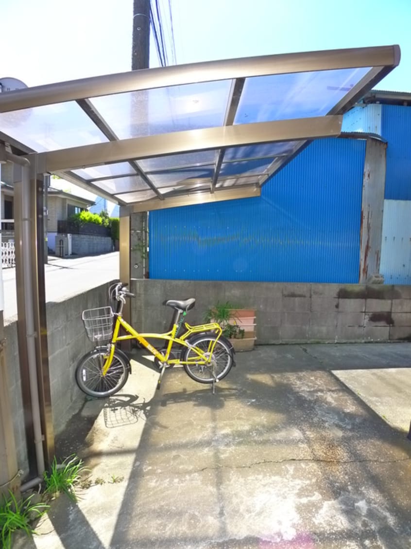 駐輪場 コ－ポロビン