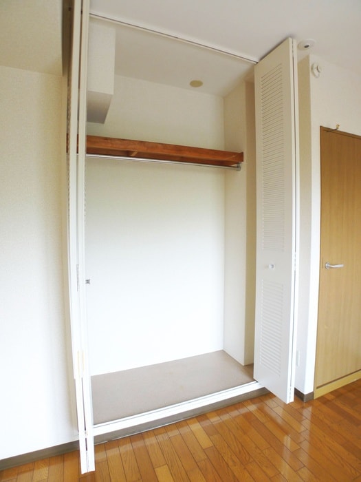 収納 クレスト松原