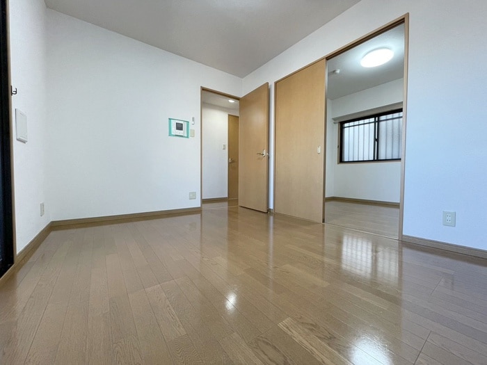 内観写真 ＣＯＳＷＯＲＴＨ　０４