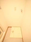 洗濯機置場 ＣＯＳＷＯＲＴＨ　０４