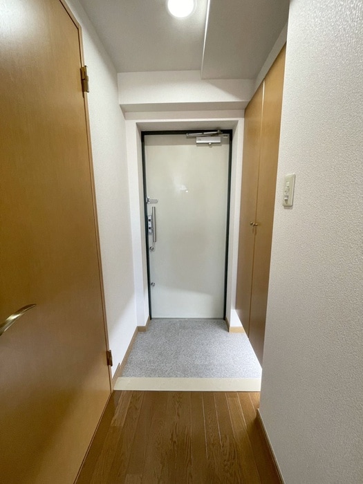 玄関 ＣＯＳＷＯＲＴＨ　０４