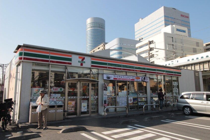 セブンイレブン新横浜駅東店(コンビニ)まで733m ガ－デンハイム