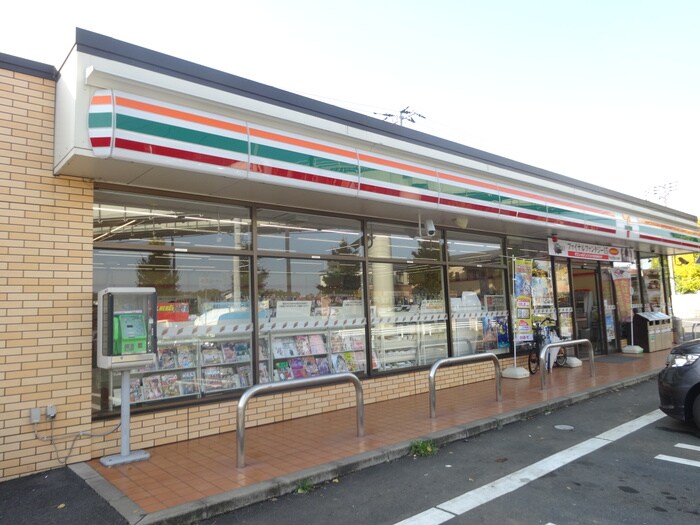 セブンイレブン(コンビニ)まで1400m リブリ・キクエイ