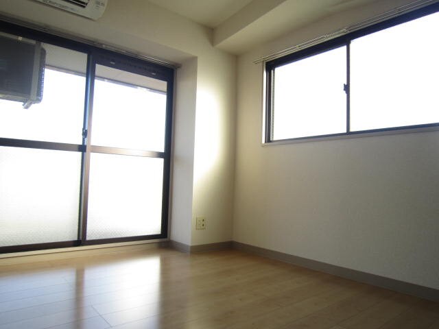 居室 第３三信ビル