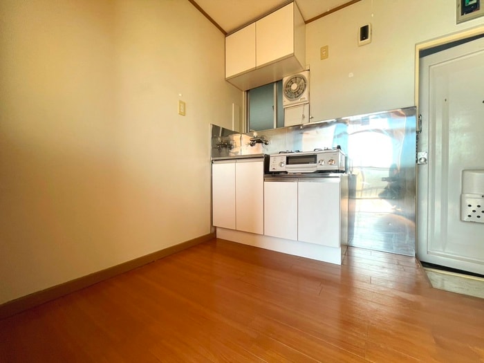 キッチン Ｕビル