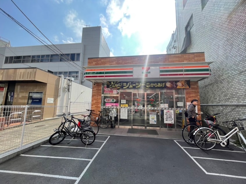 セブンイレブン(コンビニ)まで150m Ｕビル