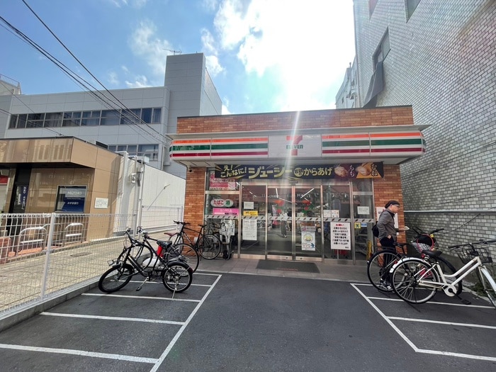 セブンイレブン(コンビニ)まで150m Ｕビル