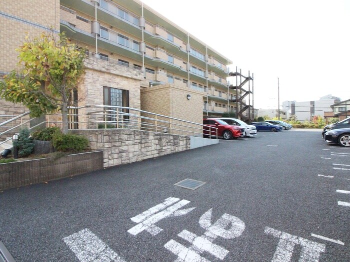 駐車場 アステリ与野本町弐番館