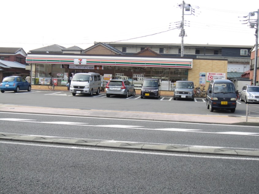 セブンイレブン横浜六浦1丁目店(コンビニ)まで400m LA・PLAGE　II　