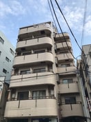 ファーストパレスの外観