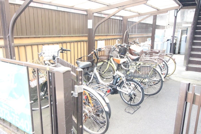 駐輪場 和屋ハイツ