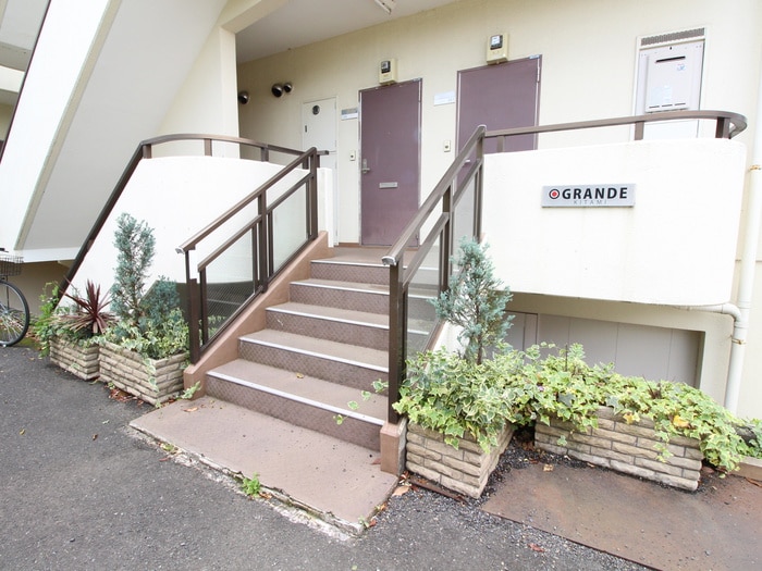 エントランス部分 グランデ喜多見