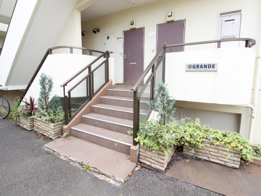 エントランス部分 グランデ喜多見