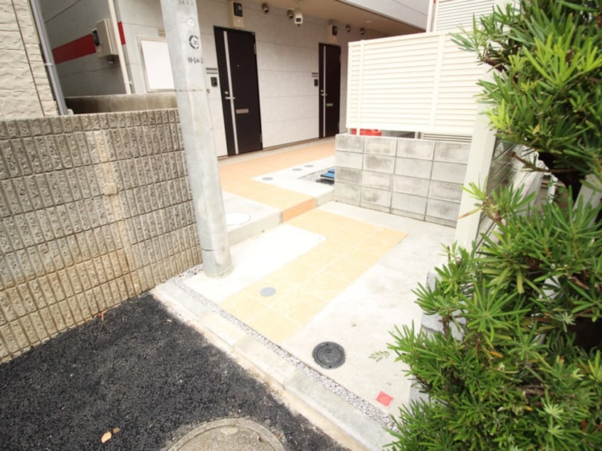 エントランス部分 ＡＺＥＳＴ－ＲＥＮＴ武蔵新城