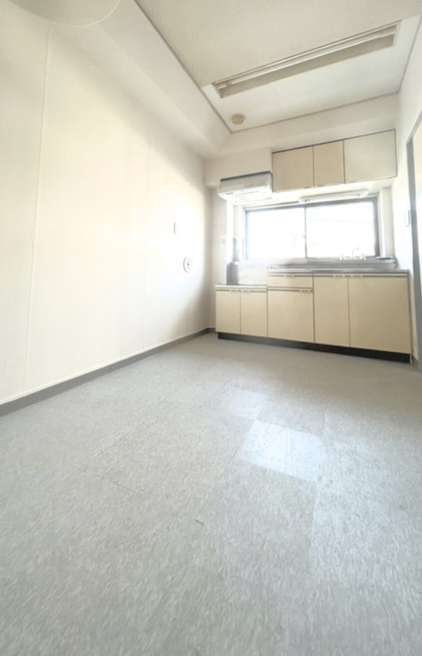 キッチン リ－ジェント仲池上