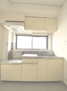 キッチン リ－ジェント仲池上