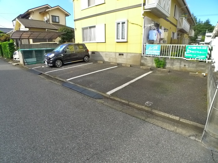 駐車場 メゾン日暮