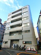 山和ビルの外観