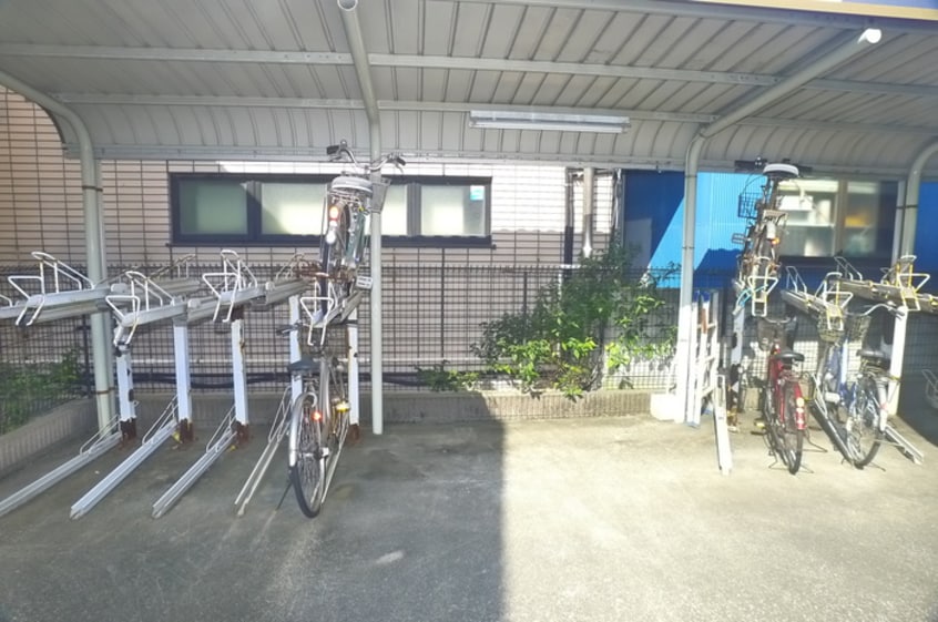 駐輪場 ギンガム瑞江