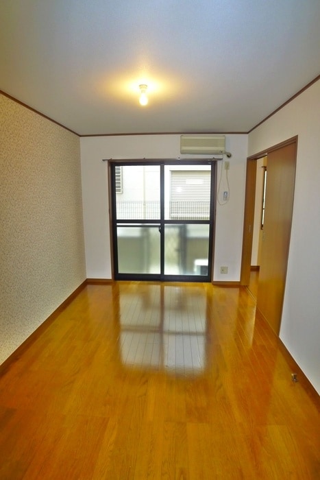 居室 メゾンブリ－ズ