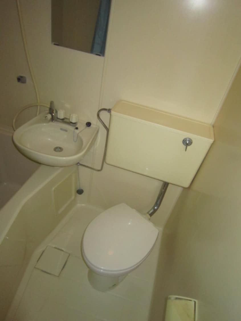 トイレ サンヴェ－ルポニ－