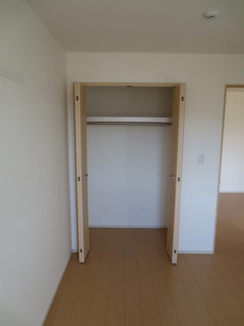 収納 アザレアⅡ