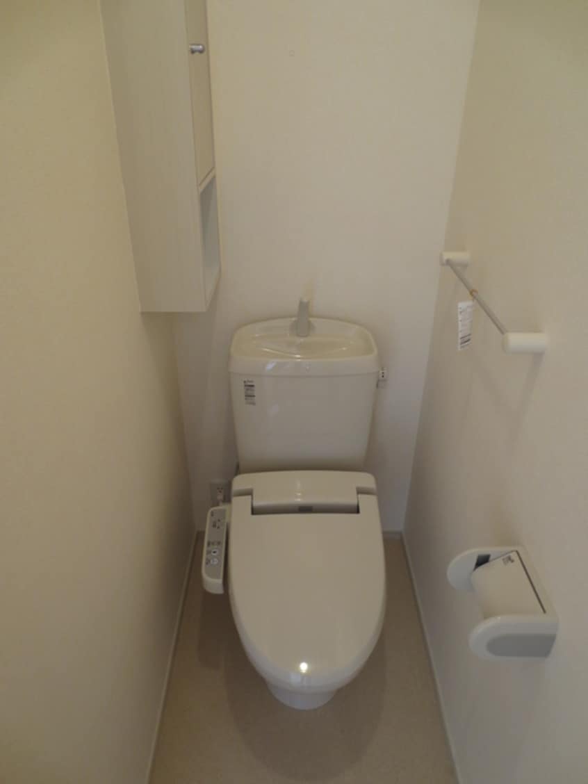 トイレ アザレアⅡ