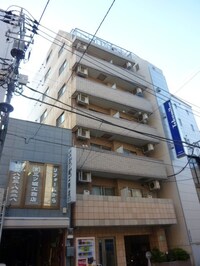ﾗｸﾞｼﾞｭｱﾘｰｱﾊﾟｰﾄﾒﾝﾂ浅草橋（402）