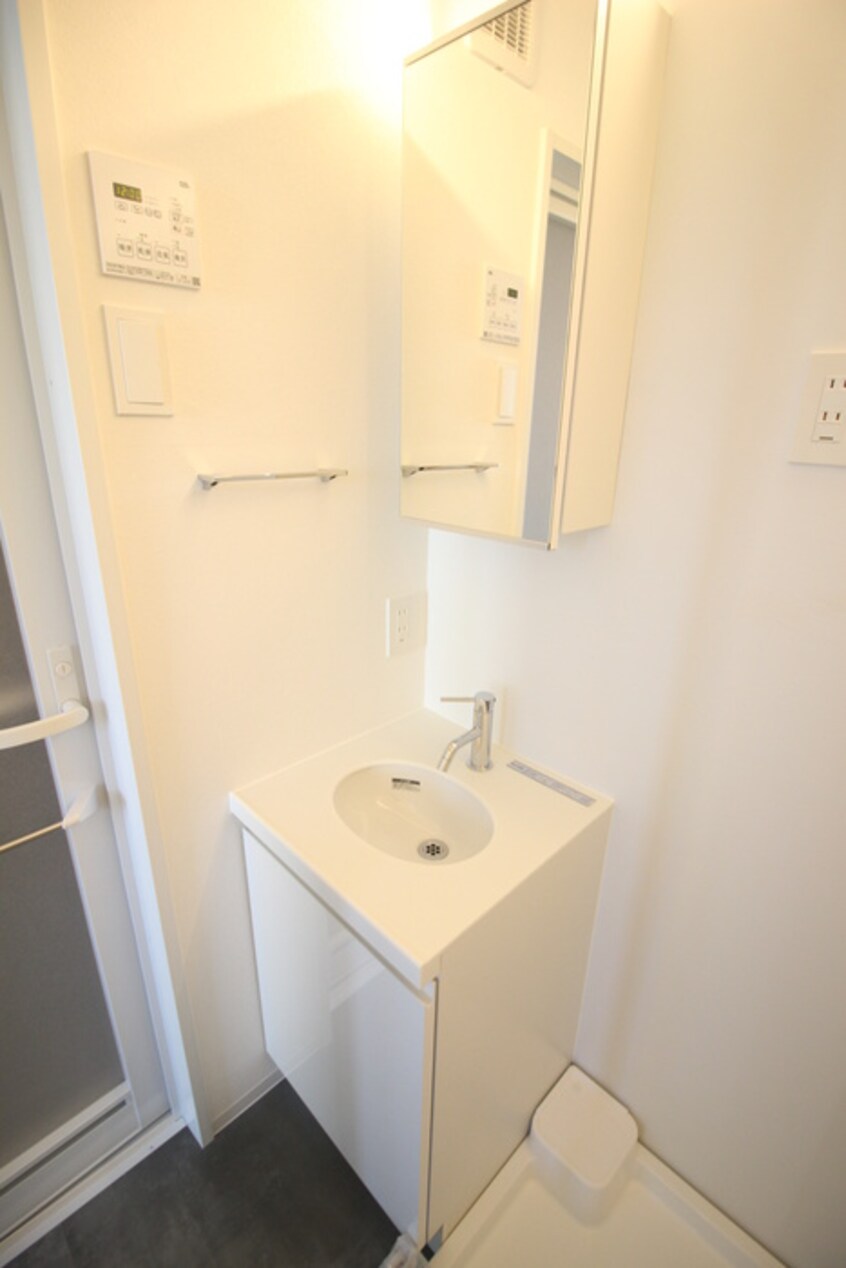 洗面 ラクラス中野弥生町