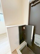 靴箱 秋津ハウス