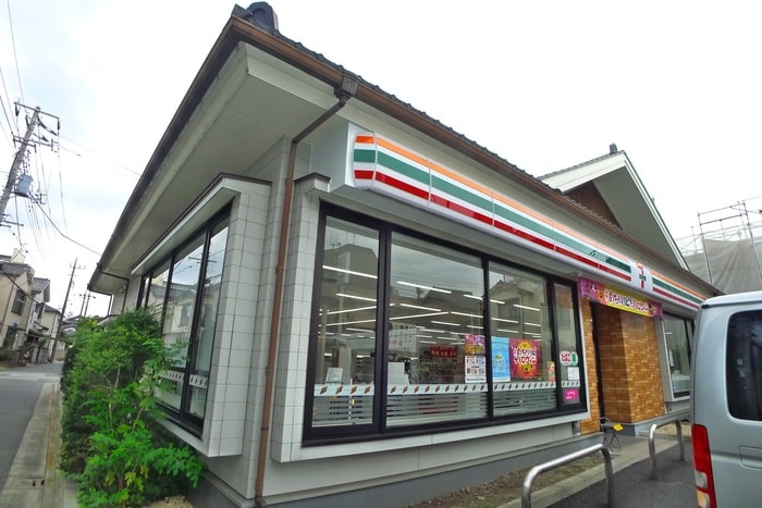 セブンイレブン(コンビニ)まで526m Canon桜