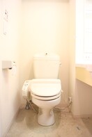 トイレ アクシス