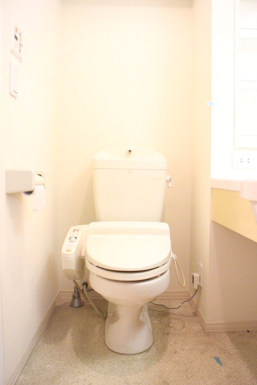 トイレ アクシス