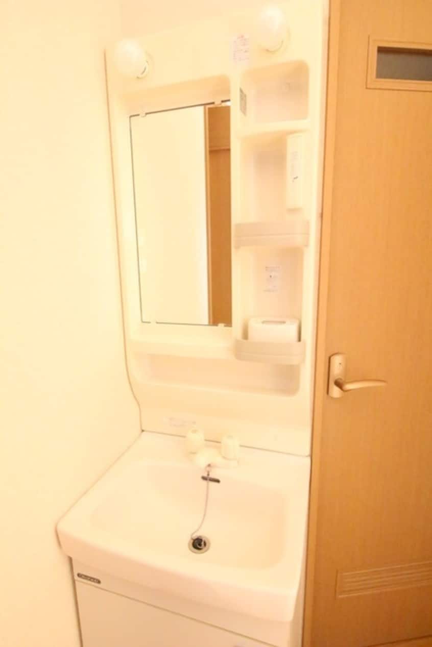 洗面 セレブラ－レもえぎ野