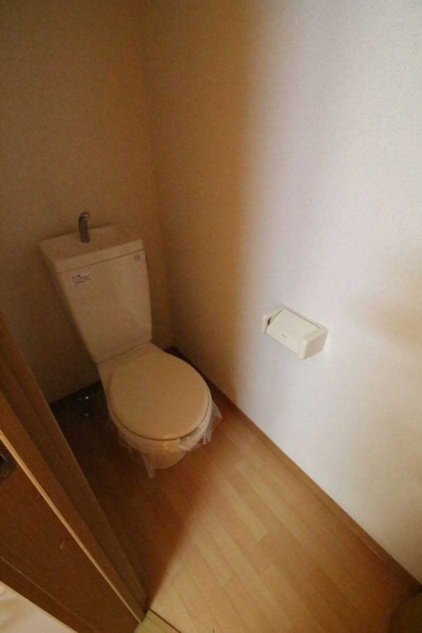 トイレ セレブラ－レもえぎ野