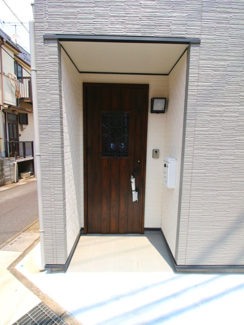 エントランス部分 仮）関沢リノベーション貸家