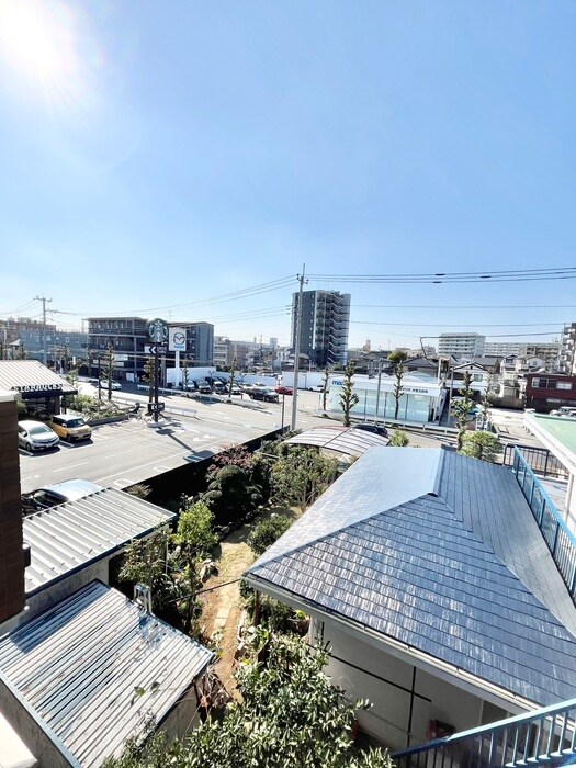 室内からの展望 Ｐｒｅｌｕｄｅ　Ｇａｒｄｅｎ