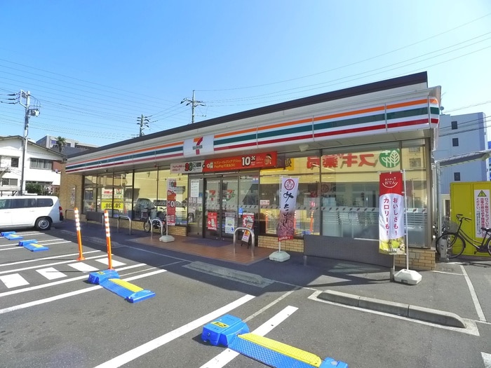 セブンイレブン(コンビニ)まで394m ジュネパレス津田沼第２４