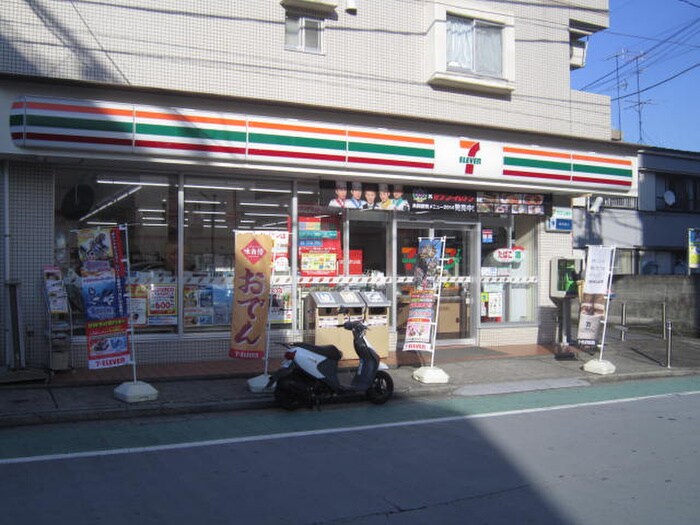 セブンイレブン横浜六角橋店(コンビニ)まで99m ハイライフ白楽