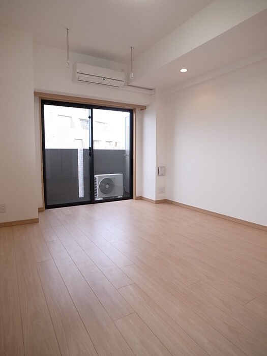 居室 ルーブル市ヶ谷