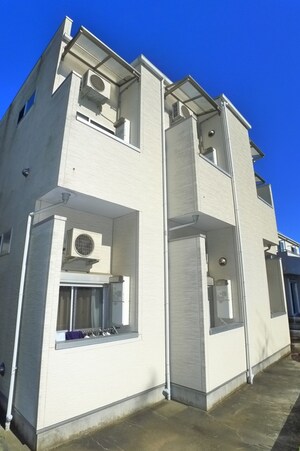 コンフォートメゾン東平賀