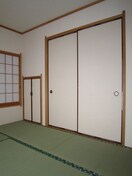 収納 北八朔町貸家