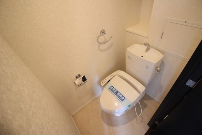 トイレ グラーサ本郷東大前(1104)