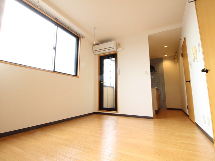 居室 マンション倉持