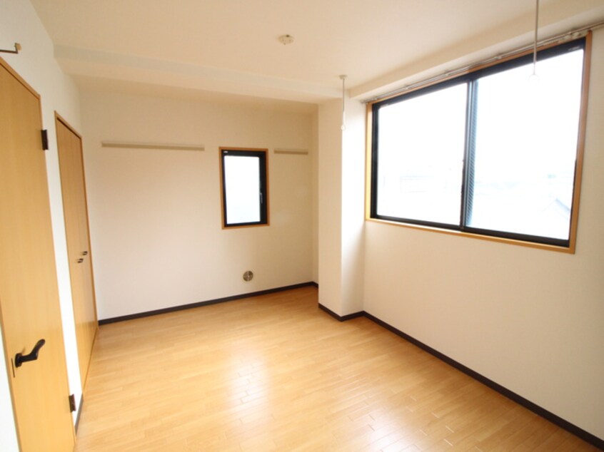 居室 マンション倉持