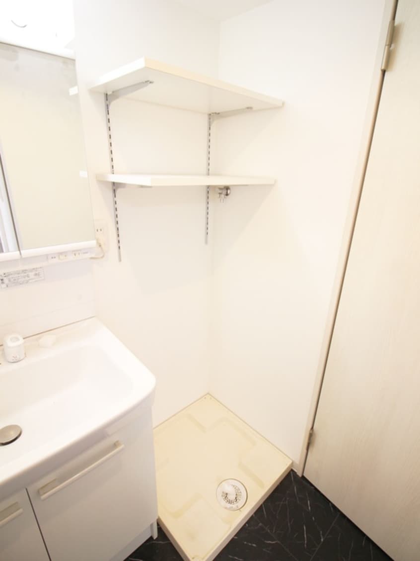 洗濯機置場 グランシャリオ砧